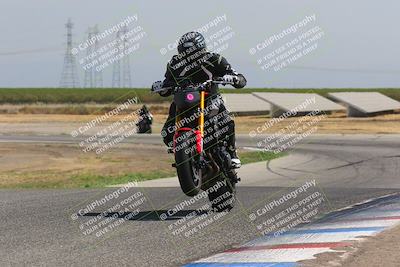 media/Sep-10-2023-Pacific Track Time (Sun) [[44210541ad]]/Group B/1220pm (Wheelie Bump)/
